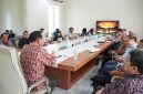 PLN EPI menegaskan komitmennya memperkuat pengembangan bioenergi sebagai bagian dari strategi transisi energi dan pengurangan emisi dari PLTU. Komitmen ini disampaikan dalam Workshop “Energi Terbarukan sebagai Sumber Energi Ramah Lingkungan: Potensi, Tantangan, dan Strategi Pengembangannya” yang diselenggarakan di BA Center di Jakarta.