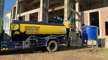 Akses Mulai Terbuka, Kementerian PU Kerahkan Prasarana Air Bersih dan Sanitasi Bagi Pengungsi Bencana Banjir dan Longsor di Aceh