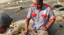 Tim teknis TelkomGroup bekerja 24/7 untuk memperbaiki infrastruktur yang terdampak, menormalkan jaringan, serta memperkuat konektivitas darurat di area prioritas.

