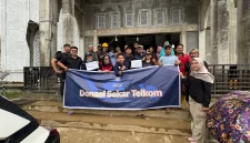 Penyaluran dukungan kemanusiaan dan bantuan logistik untuk para pengungsi dari TelkomGroup.