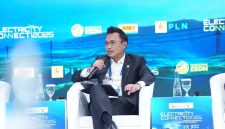 Direktur Utama PLN Energi Primer Indonesia (PLN EPI), Rakhmad Dewanto, memaparkan peluang kolaborasi pengembangan fasilitas LNG, CNG, bioenergi, serta penyimpanan BBM dalam Plenary Market Sounding Session 1: Power Business Opportunity in Indonesia pada ajang Electricity Connect 2025.