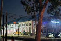 Suasana posko pengungsian utama di Tamiang Sport Center kembali menyala pada Kamis (4/12) setelah adanya pasokan listrik dari jaringan PLN. foto dok. PLN