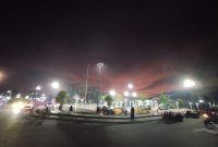 Potret Alun-Alun Kota Pandan, Tapanuli Tengah, yang kembali terang setelah pasokan listrik pulih pascabencana.