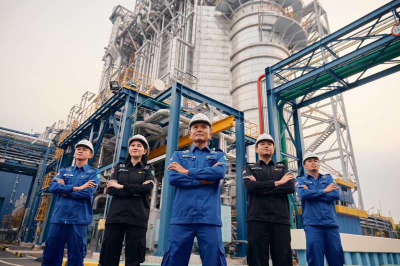 PLN Nusantara Power  mengamankan pasokan listrik nasional selama perayaan Natal 2025 dan Tahun Baru 2026 melalui penyiagaan pembangkit, personel, serta pengamanan energi primer di seluruh wilayah operasional.