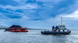 Kondisi stok batubara pada seluruh pembangkit listrik tenaga uap (PLTU) PLN berada pada level aman di seluruh wilayah operasi.

Ilustrasi : TB Sea Lion 06 (kapal tunda) menarik BG Walrus 2706 (tongkang bermuatan) Batubara menuju PLTU Jeranjang di Lombok Barat, NTB