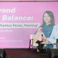 Pada sesi Talkshow , PLN EPI  menghadirkan Nucha Bachri CEO dan Co-Founder Parentalk.id serta Olphi Disya Arinda, M.Psi mengulas pengelolaan peran ibu dan profesional dari perspektif psikologis dan praktik keseharian.