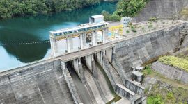 Tampak Pembangkit Listrik Tenaga Air (PLTA) Sipansihaporas berkapasitas 50 megawatt (MW) yang berlokasi di Desa Husor, Desa Sibuluan, dan Desa Sihaporas, Kabupaten Tapanuli Tengah. Pembangkit hijau ini memanfaatkan potensi air di kawasan pegunungan dan menjadi salah satu penopang sistem kelistrikan Sumatera Utara.