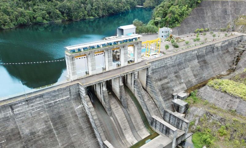 Tampak Pembangkit Listrik Tenaga Air (PLTA) Sipansihaporas berkapasitas 50 megawatt (MW) yang berlokasi di Desa Husor, Desa Sibuluan, dan Desa Sihaporas, Kabupaten Tapanuli Tengah. Pembangkit hijau ini memanfaatkan potensi air di kawasan pegunungan dan menjadi salah satu penopang sistem kelistrikan Sumatera Utara.