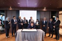 Komisaris Utama PT Pertamina (Persero), Mochamad Iriawan bersama jajaran Direksi Pertamina group melakukan penandatanganan komitmen Pertamina Group dalam implementasi PSPK 1 dan PSPK 2 dalam acara Sustainability Transcendence Forum Series V yang diselenggarakan di Executive Lounge Grha Pertamina, Jakarta, Kamis, (15/01/2026)