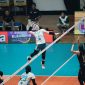 Pemain Jakarta Electric PLN Mobile, Poppy Aulia melakukan smash keras saat menghadapi Popsivo Polwan dalam lanjutan Proliga 2026 yang berlangsung di GOR Tri Dharma, Gresik, Jawa Timur, Jumat (30/1).