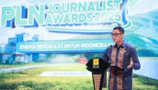 Direktur Utama PT PLN (Persero), Darmawan Prasodjo dalam sambutannya pada agenda Penganugerahan Pemenang PLN Journalist Awards 2025 yang digelar di PLN Kantor Pusat, Jakarta, Kamis (26/2), menyampaikan bahwa insan pers merupakan mitra strategis dalam membangun pemahaman publik terhadap agenda transformasi dan transisi energi nasional.