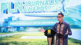 Direktur Utama PT PLN (Persero), Darmawan Prasodjo dalam sambutannya pada agenda Penganugerahan Pemenang PLN Journalist Awards 2025 yang digelar di PLN Kantor Pusat, Jakarta, Kamis (26/2), menyampaikan bahwa insan pers merupakan mitra strategis dalam membangun pemahaman publik terhadap agenda transformasi dan transisi energi nasional.
