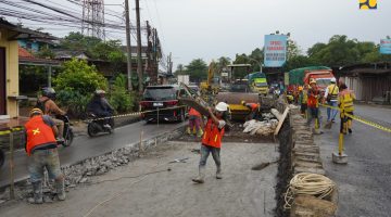 Tinjau Ruas Parung Bogor, Menteri Dody Pastikan Percepatan Penanganan Kerusakan Jalan