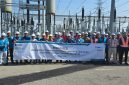 Para personel PLN Group bersama Tim Tenaga Switchgear (TSG) dan Tenaga Nasional Berhad (TNB) ketika menandai penyelesaian pekerjaan Substation 132 kV Tunjung, Kelantan yang menjadi bagian dari The East Coast Rail Link (ECRL)