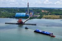 PLN EPI mengirimkan 6.700 ton biomassa jenis cangkang sawit ke PLTU Teluk Balikpapan, Kalimantan Timur, menggunakan kapal tongkang dari Berau untuk mendukung program cofiring pembangkit listrik tenaga uap (PLTU) sebagai bagian dari upaya transisi energi nasional.