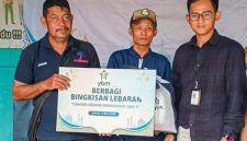 Yayasan Baitul Maal (YBM) PLN Energi Primer Indonesia (PLN EPI) kembali melaksanakan program sosial Berbagi Bingkisan Lebaran kepada masyarakat di sekitar wilayah operasional perusahaan.
