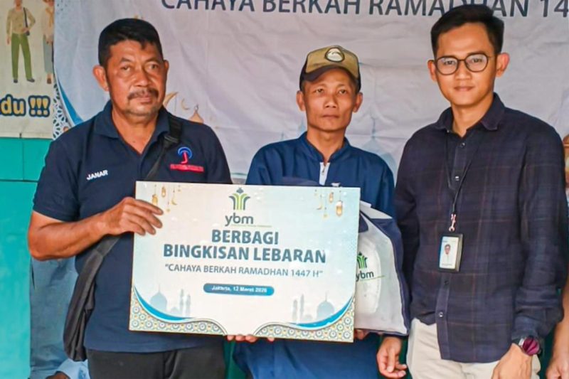 Yayasan Baitul Maal (YBM) PLN Energi Primer Indonesia (PLN EPI) kembali melaksanakan program sosial Berbagi Bingkisan Lebaran kepada masyarakat di sekitar wilayah operasional perusahaan.