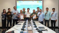 MoU ini menjadi langkah strategis dalam mengembangkan ekosistem biomassa nasional guna mendukung implementasi program co-firing pada Pembangkit Listrik Tenaga Uap (PLTU), sekaligus mendorong pemanfaatan lahan produktif untuk tanaman energi yang berkelanjutan.