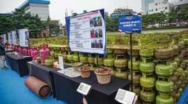 Barang bukti hasil pengungkapan menunjukkan berbagai modus penyalahgunaan yang berdampak pada distribusi energi subsidi di masyarakat.