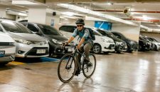 Dukung Clean Energy Day Pegawai PLN EPI beralih menggunakan Sepeda setiap Jumat untuk mengurangi emisi karbon.