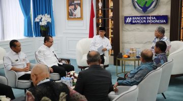 Gandeng Peradiprof, Mendes Ingin Kades Paham Hukum