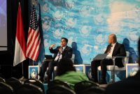 Wakil Direktur Utama Pertamina, Oki Muraza, bersama Senior Manager - Oilfield Development SKK Migas, Wilson Pariangan dalam sesi panel “Indonesia Untapped and Frontier Resources” pada Offshore Technology Conference (OTC) Houston, menyampaikan potensi besar dan kesiapan Indonesia dalam pengembangan sektor hulu migas, sekaligus mengajak investor dan penyedia teknologi global untuk berkolaborasi.