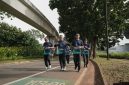 Tengah Depan : Direktur Manajemen Human Capital dan Administrasi PLN EPI, Dedeng Hidayat menyampaikan bahwa wellness program merupakan langkah strategis perusahaan dalam mendukung kinerja organisasi melalui peningkatan kualitas sumber daya manusia.