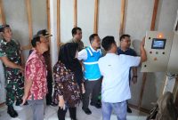Perangkat monitoring berbasis digital dan instalasi listrik dalam program Electrifying Agriculture kolaborasi program TJSL PLN EPI memungkinkan pengendalian pemeliharaan bibit secara terjadwal dan akurat melalui perangkat ponsel.