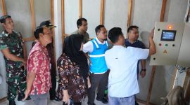 Perangkat monitoring berbasis digital dan instalasi listrik dalam program Electrifying Agriculture kolaborasi program TJSL PLN EPI memungkinkan pengendalian pemeliharaan bibit secara terjadwal dan akurat melalui perangkat ponsel.