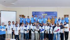 PT PLN Energi Primer Indonesia (PLN EPI) bersama PT Pelayaran Bahtera Adhiguna menggulirkan program pengembangan dan pendampingan pengelolaan sampah terpadu di kawasan wisata Pantai Bagek Kembar, Kelurahan Tanjung Karang Permai, Kota Mataram, Nusa Tenggara Barat, Selasa (12/5).