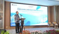 Direktur Operasi Pembangkit Gas PLN Nusantara Power Komang Parmita saat memberikan sambutan dalam acara O&M Collaboration Seminar bersama Mitsubishi. PT PLN Nusantara Power terus mendorong penguatan keandalan dan fleksibilitas pembangkit listrik termal sebagai bagian dari upaya mendukung transisi energi nasional.