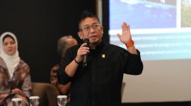 Direktur Biomassa PLN EPI Hokkop Situngkir sebagai pembicara dalam forum Climate Policy Initiative (CPI) bertajuk Peluang dan Strategi Pembiayaan Kegiatan Pengurangan Emisi metana untuk Sektor Industri di Indonesia di Pullman Hotel Thamrin Jakarta pada Kamis (11/6).