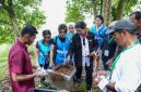 PT PLN Energi Primer Indonesia (PLN EPI) Bersama anak usahanya PT PLN Energi Gas mendorong pengembangan ekonomi hijau berbasis masyarakat melalui program Tanggung Jawab Sosial dan Lingkungan (TJSL) berupa pengembangan dan pendampingan budidaya madu kelulut (stingless bee) di Desa Tanjung Batu, Kecamatan Tenggarong Seberang, Kabupaten Kutai Kartanegara, Kalimantan Timur.