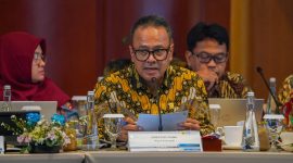 Direktur Utama PLN Nusantara Power Ruly Firmansyah saat Rapat Umum Pemegang Saham PLN Nusantara Power di Jakarta. PLN NP merealisasikan produksi tenaga listrik sebesar 66,919 TWh   dengan tetap melakukan optimasi Biaya Pokok Produksi (BPP) hingga 11,4%.