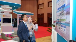 PLN EPI) memperkuat pengembangan ekosistem hidrogen rendah karbon nasional melalui rangkaian kolaborasi bisnis, pengembangan rantai pasok, dan pertukaran pengetahuan pada Global Hydrogen Ecosystem Summit & Exhibition (GHES) 2026 yang berlangsung pada 21–23 Juli 2026 di Jakarta International Convention Center (JICC).