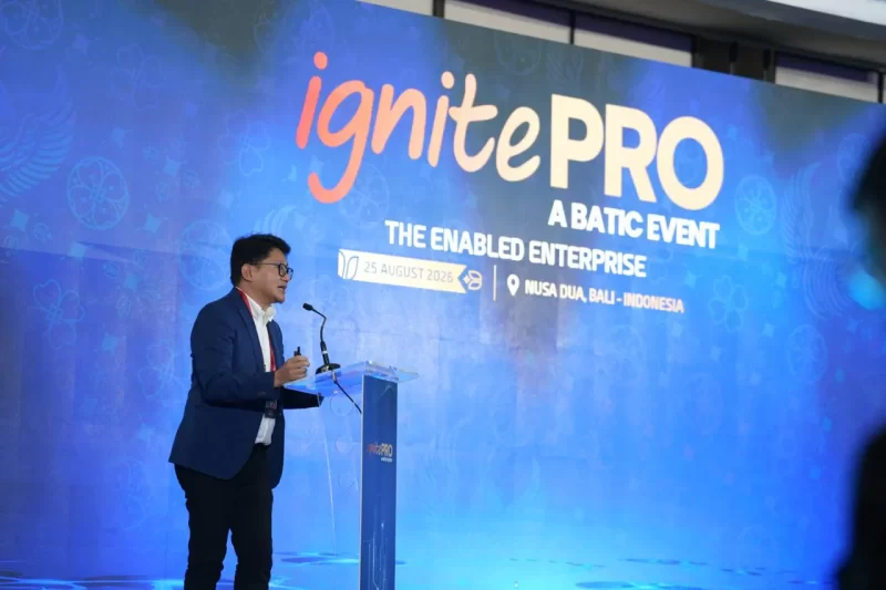 Direktur Pengembangan Ekosistem Digital, Kementerian Komunikasi dan Digital RI Dr. Sonny Hendra Sudaryana memberikan paparan pada forum ignitePRO sebagai bagian dari rangkaian Bali Annual Telkom International Conference (BATIC) 2026.