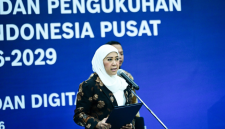 Menkomdigi Meutya Hafid mengambil sumpah jabatan dan mengukuhkan Anggota KPI Pusat Periode 2026–2029 di Kantor Kementerian Komdigi, Jakarta Pusat, Rabu (26/08/2026). Foto: Komdigi