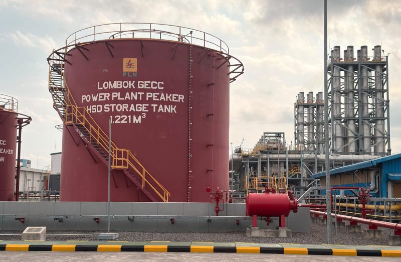 PLTMGU Lombok Peaker merupakan salah satu dari lima lokasi pembangkit dalam pengembangan LNG Logistics Network Cluster Nusa Tenggara.