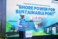 Direktur Utama PLN, Darmawan Prasodjo dalam sambutannya pada agenda peresmian dua unit Onshore Power Supply (OPS) di Dermaga Serbaguna Nusantara (DSN), Tanjung Priok, Jakarta Utara, Rabu (16/9), menyampaikan bahwa penyediaan listrik bagi fasilitas Onshore Power Supply (OPS) selaras dengan asta cita Presiden Prabowo Subianto, khususnya dalam mendorong dekarbonisasi industri sebagai bagian dari transformasi menuju pembangunan berkelanjutan di sektor maritim.