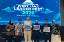 Kiri ke kanan : Moderator Melinda Putri, Board of Mentor IDNextLeader, Aulia Dipta; Koordinator PPI Dunia 2022-2023, Achyar Al Rasyid; Direktur Biomassa PLN EPI, Hokkop Situngkir; Dosen Teknik Fisika Telkom University, Indra Chandra, dan Ketua Regional IDNextLeader Jawa Barat, Mitha Nur Salsabila dalam acara West Java Leader Fest yang diselenggarakan Yayasan IDNextLeader dan Telkom University di Bandung.