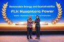 Hamidi Hamid selaku Sekretaris Perusahaan menerima tropi penghargaan Power & Energy Awards 2026 kategori Renewable Energy and Sustainability  pada Selasa (22/9) malam di ICE BSD, Tangerang.