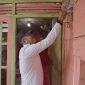 Seremoni penyalaan listrik di salah satu rumah warga penerima manfaat program listrik Desa Patialo, Kabupaten Mandailing Natal, Sumatera Utara oleh Bupati Mandailing Natal, Saipullah Nasution.