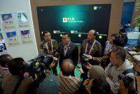 Direktur Pengembangan Bisnis dan Niaga Dwi Hartono dalam sesi doorstop seusai mini telakshow “Investing Beyond Borders – Different Cultures, One Shared Goal” di Electricity Connect 2026, 23 September lalu.