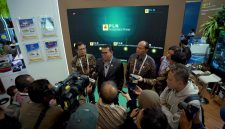 Direktur Pengembangan Bisnis dan Niaga Dwi Hartono dalam sesi doorstop seusai mini telakshow “Investing Beyond Borders – Different Cultures, One Shared Goal” di Electricity Connect 2026, 23 September lalu.