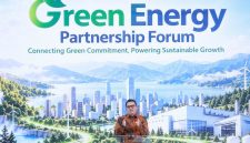 Pada forum Green Energy Partnership Forum 2026 yang digelar di Jakarta, Rabu (7/10), Direktur Retail dan Niaga PLN, M. Fahrur Rozy menjelaskan bahwa keterlibatan para mitra dan pakar lingkungan global sangat krusial untuk memastikan seluruh klaim penggunaan energi terbarukan oleh pelanggan industri tidak diragukan.