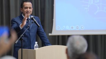 Di Peking University, Mentrans Iftitah Paparkan Industrialisasi di Luar Jawa untuk Buka Lapangan Kerja