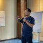 Direktur Utama PT PLN Energi Gas, Edwin Bangun, memberikan arahan kepada EGeneration dalam kegiatan Discover and Develop: From Innovation Competition to Innovation Culture & Value Creation System yang diselenggarakan pada 5–6 Oktober 2026 di Veranda Hotel, Jakarta.