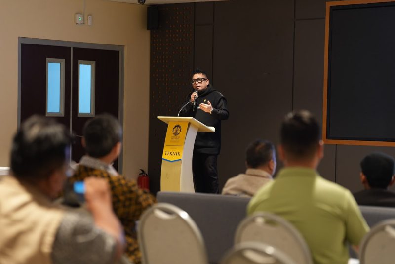 Direktur Biomassa PLN EPI Hokkop Situngkir menjadi pembicara dalam Program Diaspora Berdampak 2026 bertema Hidrogen: Prospek Nasional dan Lanskap Global di Fakultas Teknik Universitas Indonesia.