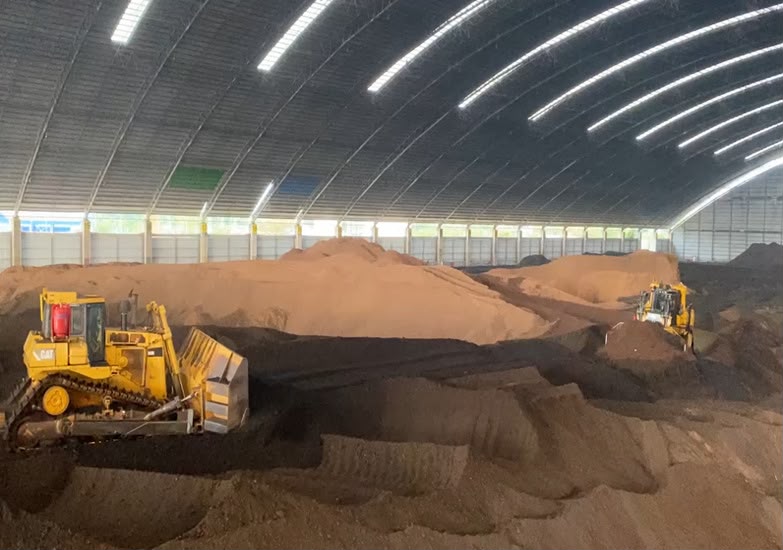 Biomassa di area stockpile PLTU Rembang, Jawa Tengah, yang dipersiapkan untuk mendukung program co-firing pada pembangkit.