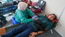 Peringati Hari Listrik Nasional (HLN) ke-81, PT PLN Energi Primer Indonesia (PLN EPI) bersama anak perusahaannya PT PLN Energi Gas (PLN EG) berhasil mengumpulkan 134 kantong darah dari 161 peserta yang mendaftar dalam kegiatan donor darah pada Rabu (28/10).